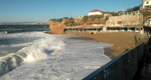 Le Cabanon Bleu Sur La Plage Marseille Extérieur photo